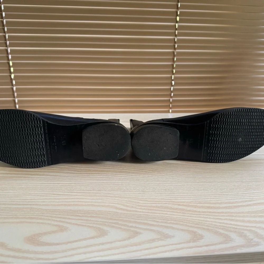 Everlane Modern Chelsea Boot - Picture 4 of 6